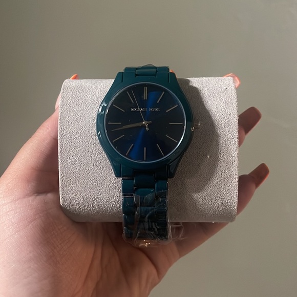 Michael Kors watch - Picture 5 of 6